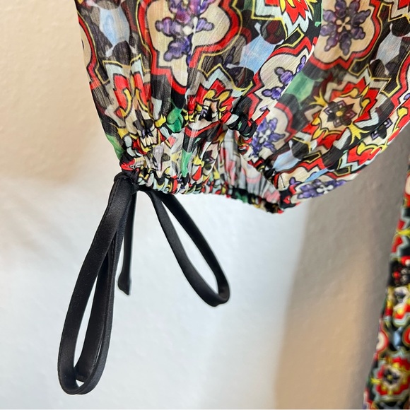 Alice + Olivia Arnette Medallion Print Tunic Dress - Picture 9 of 11